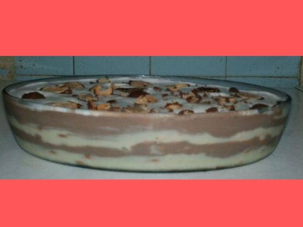 Pave de leite de coco e bombons