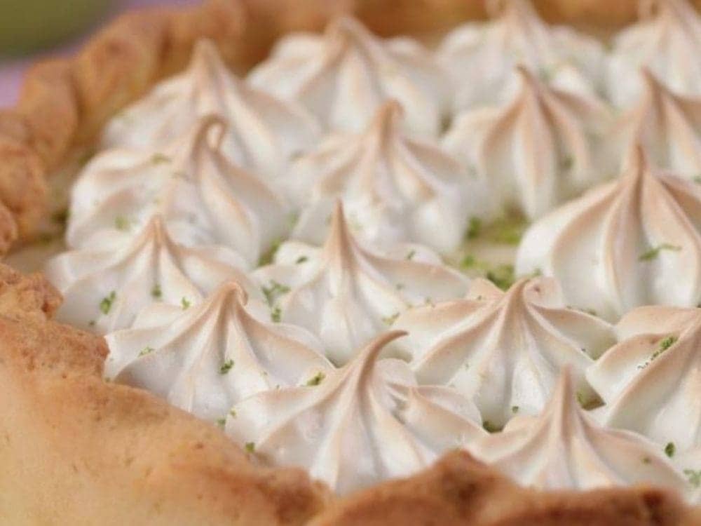 Torta de limao e merengue