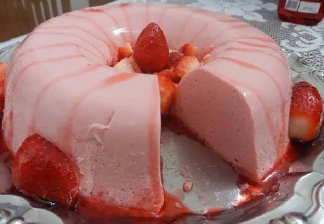 flan de morango pro natal e ano novo