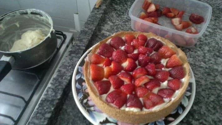 torta de morango prática para o seu natal em família