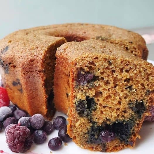 bolo integral de frutas vermelhas sem aÇÚcar