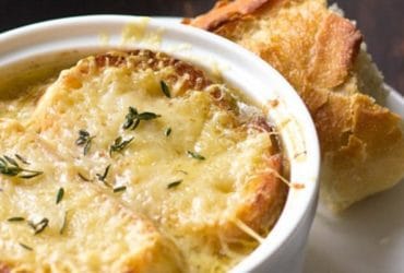 Receita de Sopa de Cebola Francesa: Receita Simples e Deliciosa