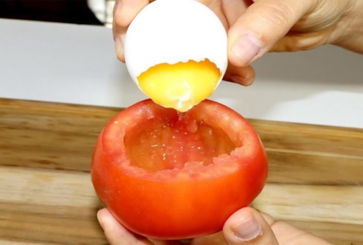 já comeu ovo assim com tomate