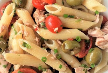Atum fresco com Regatonni e Coentros