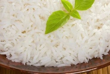 Como fazer arroz branco simples