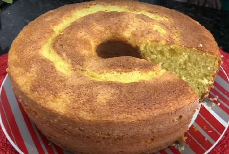 Como-eu-faço-bolo-de-laranja-com-casca