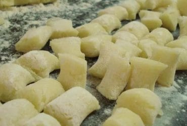 Receita de Nhoque caseiro cremoso com 4 ingredientes: confira!
