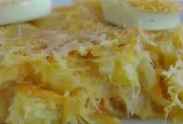 Receita de Escondidinho de Bacalhau Cremoso de Forno