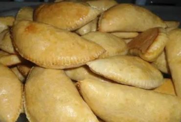 Receita de Aprenda a fazer Pastel Assado de Creme de Leite