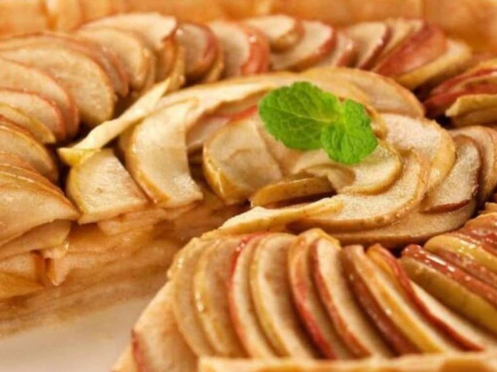 Torta de maçã com canela! Uma receita clássica e ideal para uma festa!