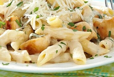 Receita de Penne cremoso ao molho fricassê: delícia caseira!