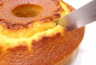 Receita de Bolo de laranja fácil em 3 minutos - Poucos ingredientes