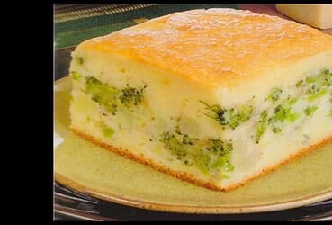 Receita de Torta Salgada Cremosa de Batata e Brócolis no Liquidificador