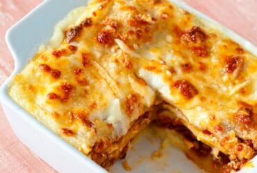 Receita de Lasanha barata e rápida: receita cremosa e caseira!