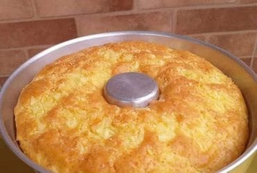 Receita de Bolo Pão de Queijo Caseiro: Cremoso e Fofinho