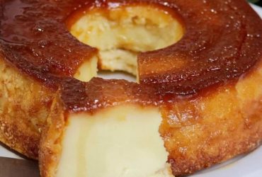Receita de Bolo de Queijadinha Cremoso no Liquidificador