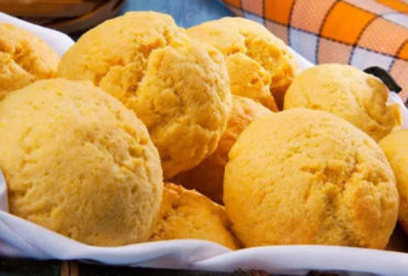 Receita de Receita de Broinha de Fubá Cremosa: fácil e deliciosa!
