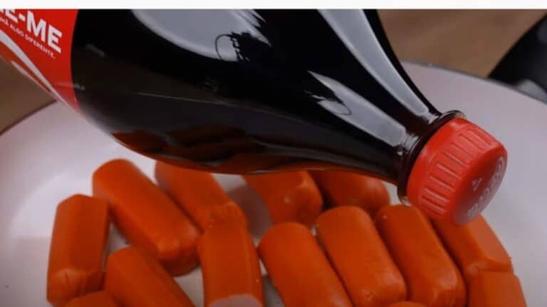Salsichas com Coca: Receita cremosa e caseira