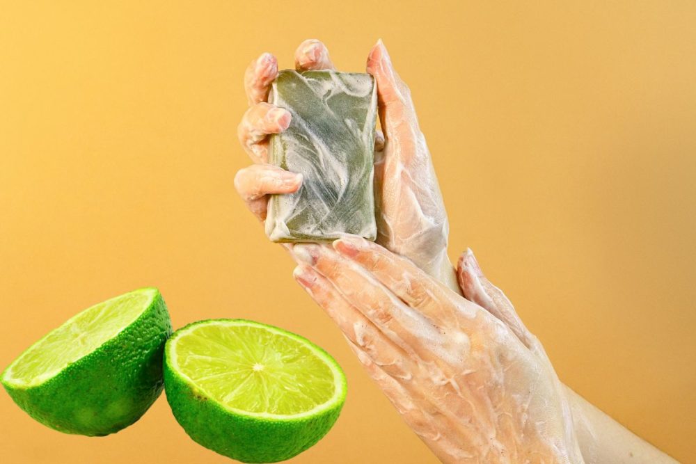 Sabão caseiro de limão: tira odor das roupas, antibactericida e antifúngico