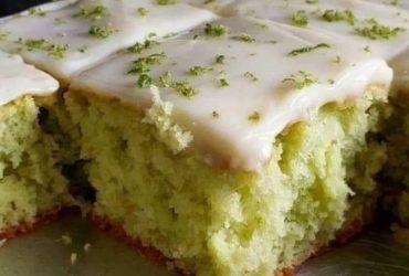 bolo de limão (feito a mão)