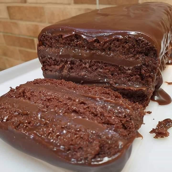 Bolo nega Maluca com super Recheio de Chocolate cremoso
