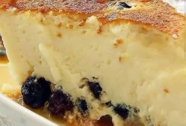 torta de ricota com uva passa