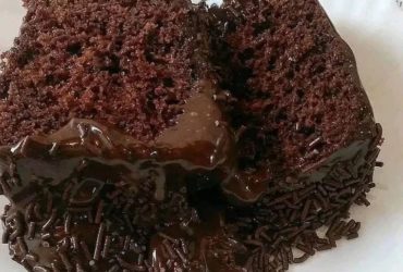 [bolo de chocolate molhadinho]