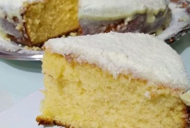 bolo de leite em pó fofinho