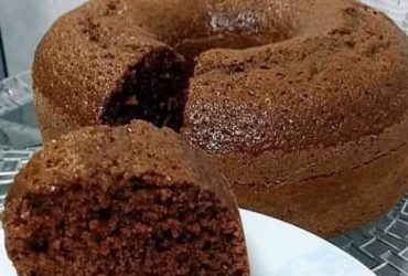 receita de bolo de chocolate fofinho de liquidificador perfeito