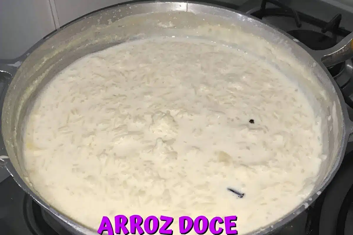 arroz doce com coco simples e fácil de preparar