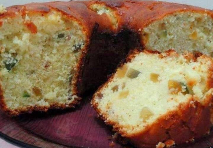 bolo de frutas