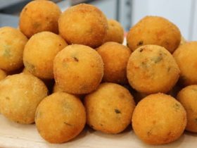 bolinho de mandioca assado