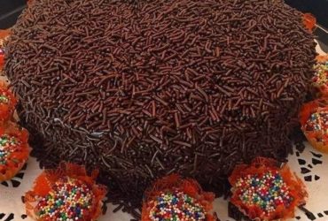 bolo molhadinho de brigadeiro