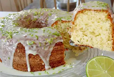 bolo de limão fácil – créditos canal menino prendado