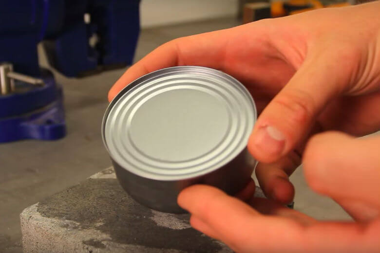 É bom saber: Como abrir uma lata sem um abridor de latas