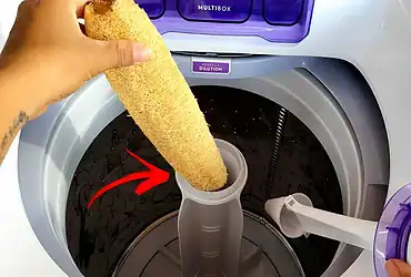 como retirar fiapos e pêlos da máquina de lavar