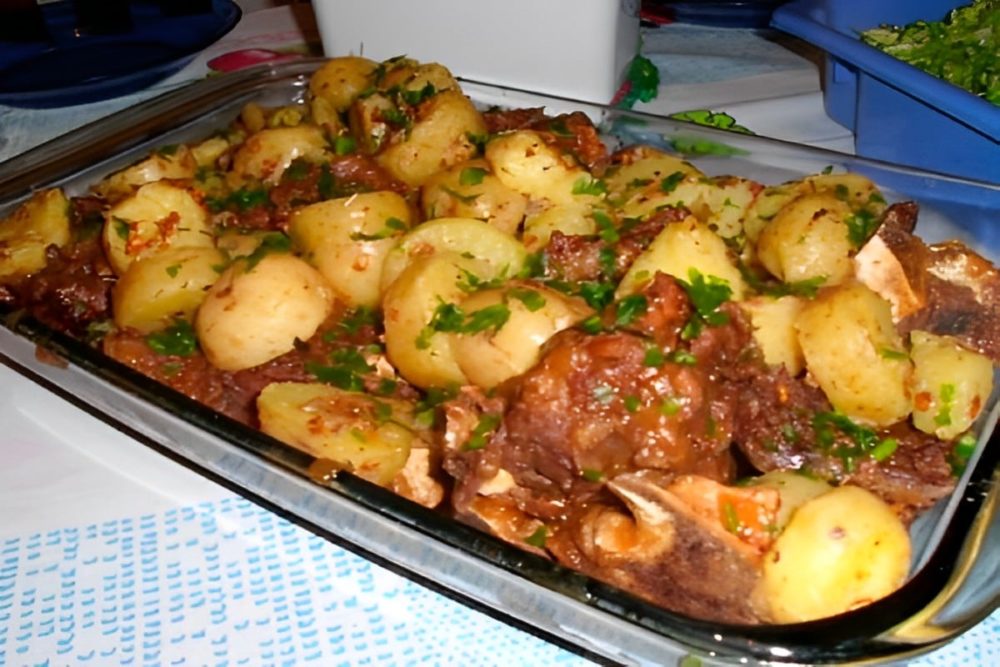 costela com batatas mais você fica uma delícia e o preparo é bem simples