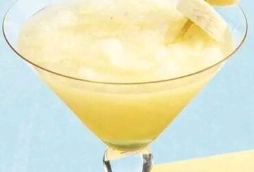 daiquiri de banana um drinque doce e tropical