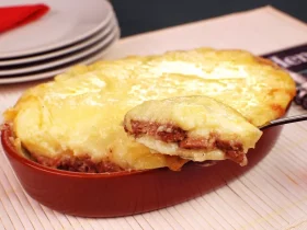 escondidinho de carne moída