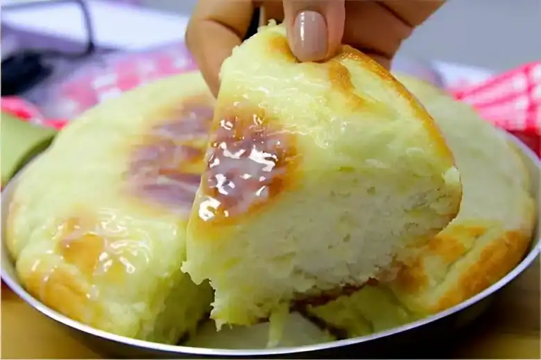 rosca doce de frigideira é perfeita para um café em família