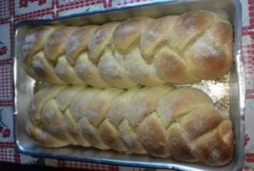 rosca doce de liquidificador perfeita para servir com um café quentinho