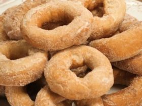 rosquinha frita vem ver uma delicia