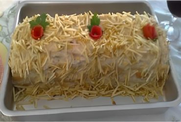 torta fria de atum é uma opção perfeita para servir no lanche da tarde