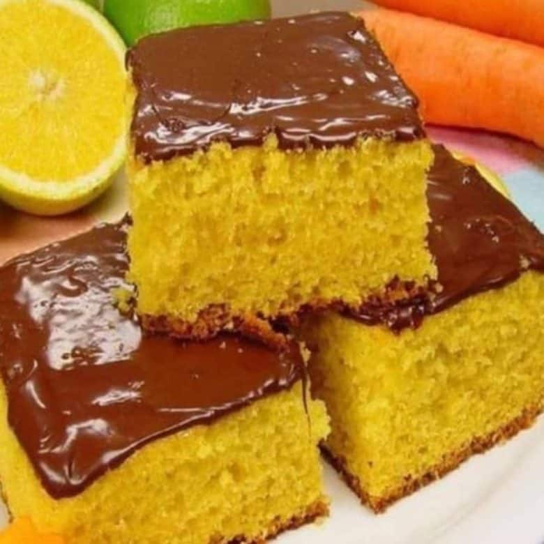 bolo de laranja com cenoura e mel