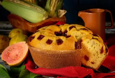 bolo de queijo com goiabada