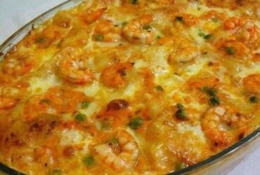 estrogonofe de camarão com requeijão uma delicia