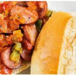lanche de linguiça calabresa