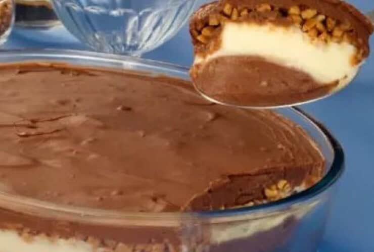 ovo de páscoa recheado na travessa