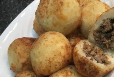 bolinhos de batata com carne moída
