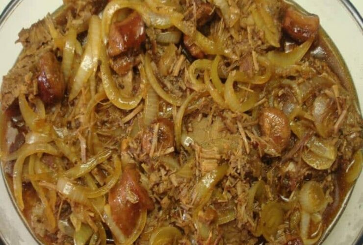 carne desfiada na panela de pressão